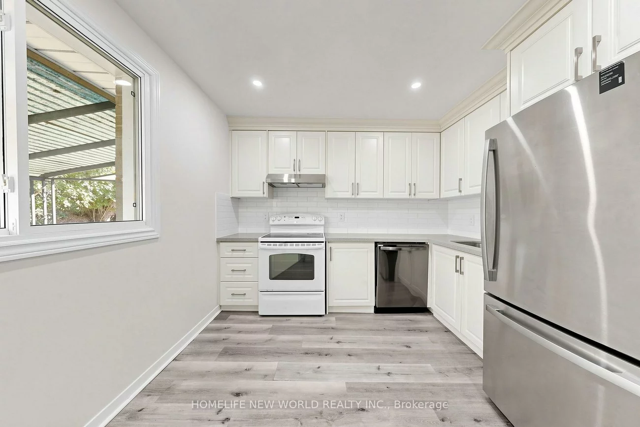 12, Greyfriar, Glenfield-Jane Heights, Toronto