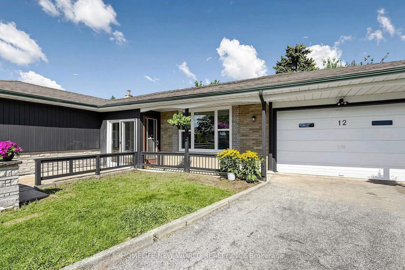 12, Greyfriar, Glenfield-Jane Heights, Toronto