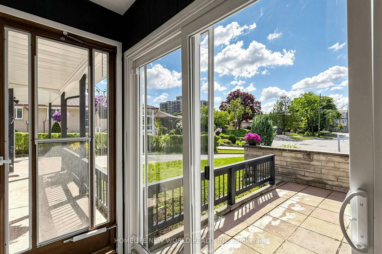 12, Greyfriar, Glenfield-Jane Heights, Toronto