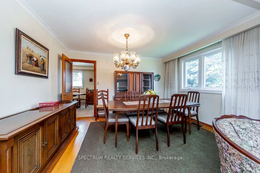 16, Burin, Eringate-Centennial-West Deane, Toronto