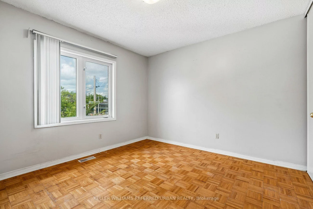 1508, Dupont, Dovercourt-Wallace Emerson-Junction, Toronto