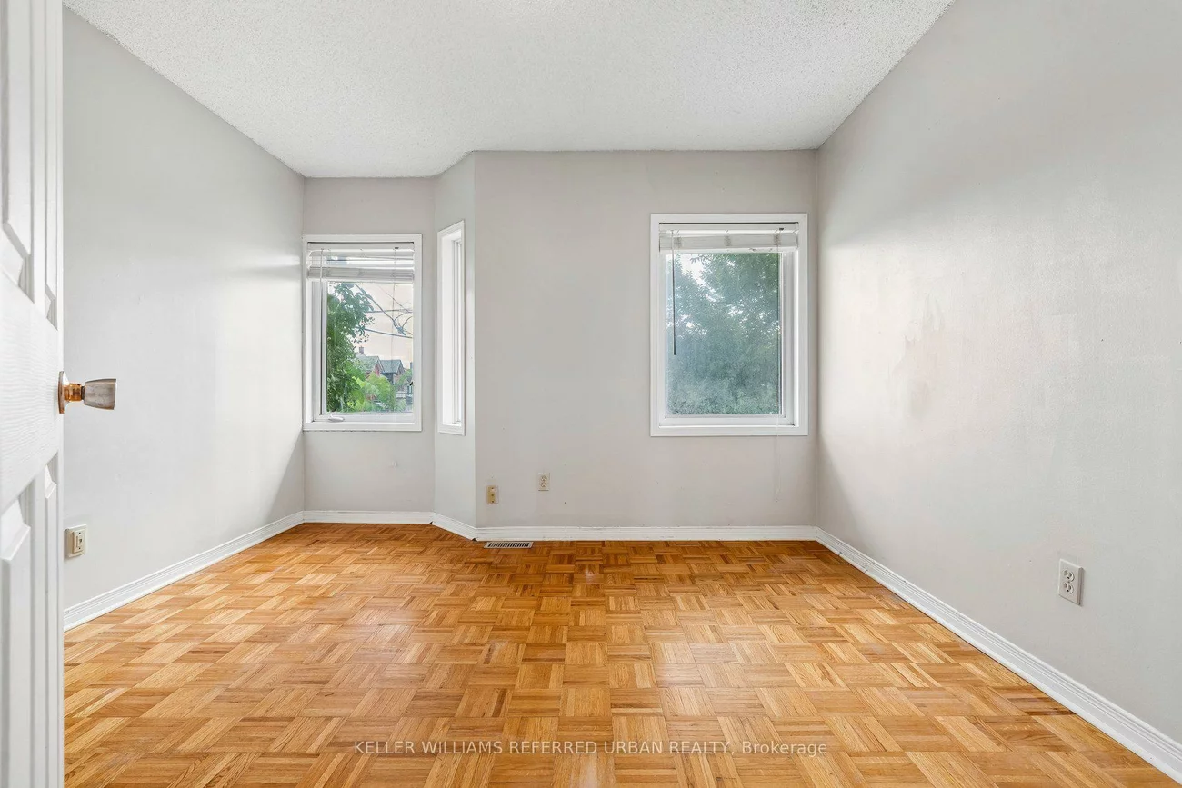 1508, Dupont, Dovercourt-Wallace Emerson-Junction, Toronto