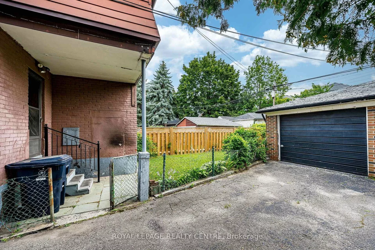 115, Priscilla, Runnymede-Bloor West Village, Toronto
