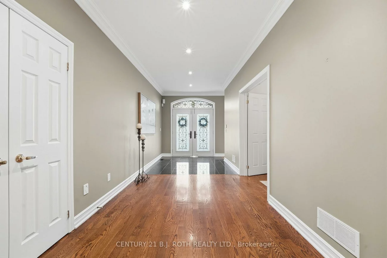 20, Creston, Yorkdale-Glen Park, Toronto