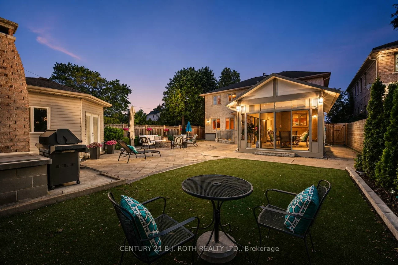 20, Creston, Yorkdale-Glen Park, Toronto