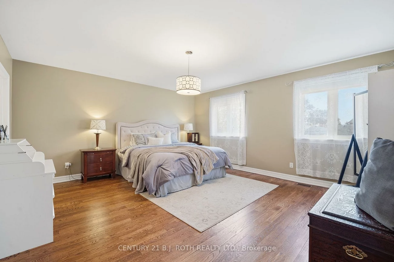 20, Creston, Yorkdale-Glen Park, Toronto