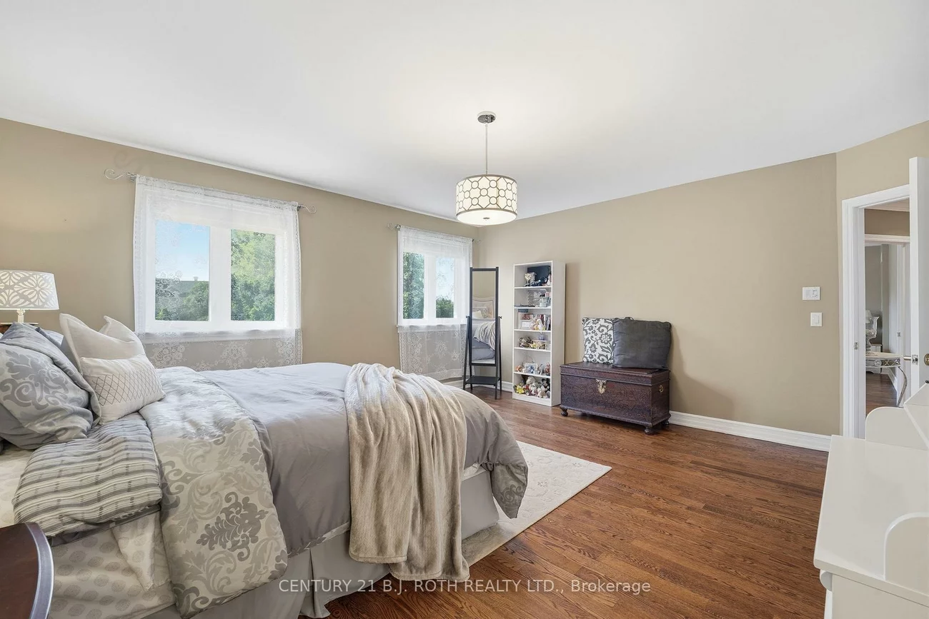 20, Creston, Yorkdale-Glen Park, Toronto