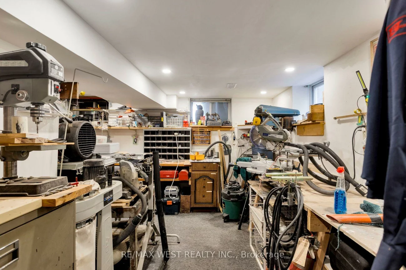 499, Parkside, High Park-Swansea, Toronto