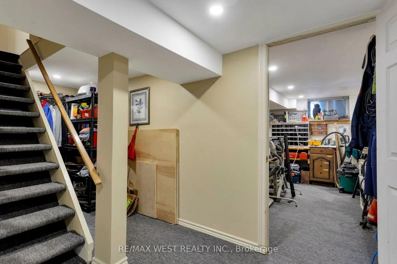 499, Parkside, High Park-Swansea, Toronto