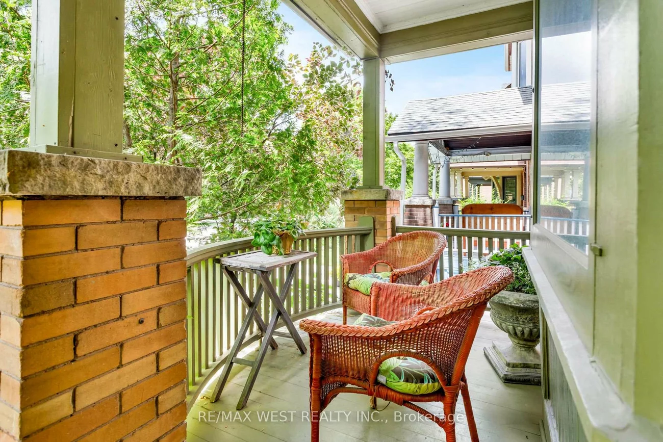499, Parkside, High Park-Swansea, Toronto