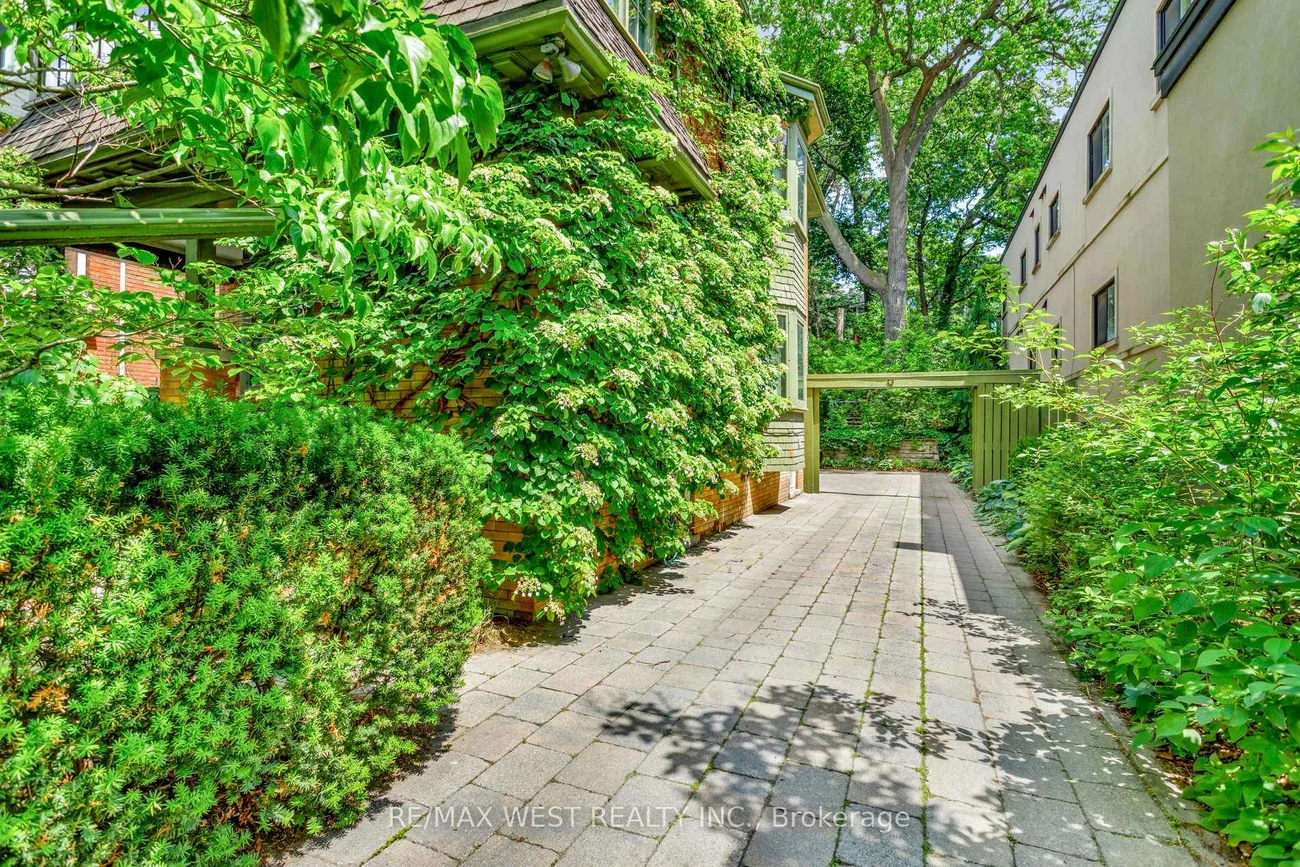 499, Parkside, High Park-Swansea, Toronto