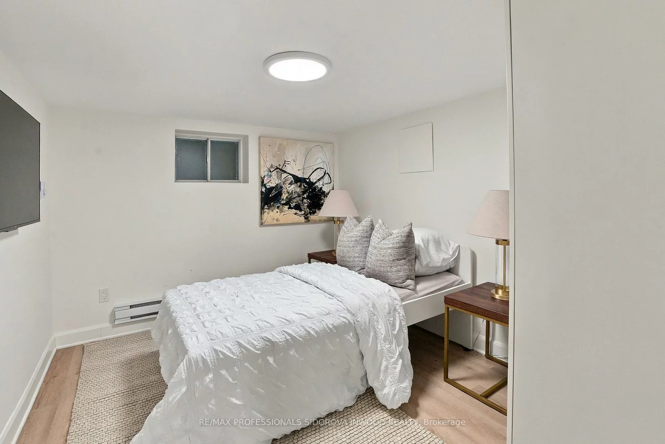 227, Windermere, High Park-Swansea, Toronto