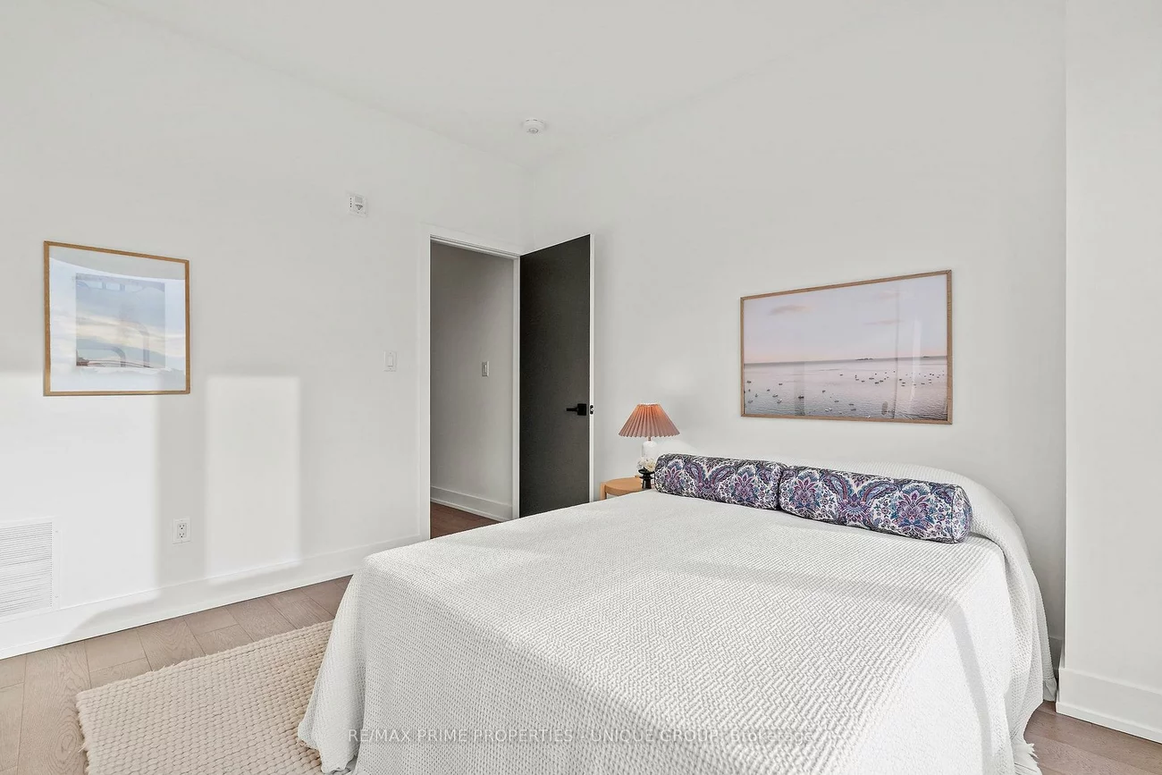 311, Gilmour, Junction Area, Toronto