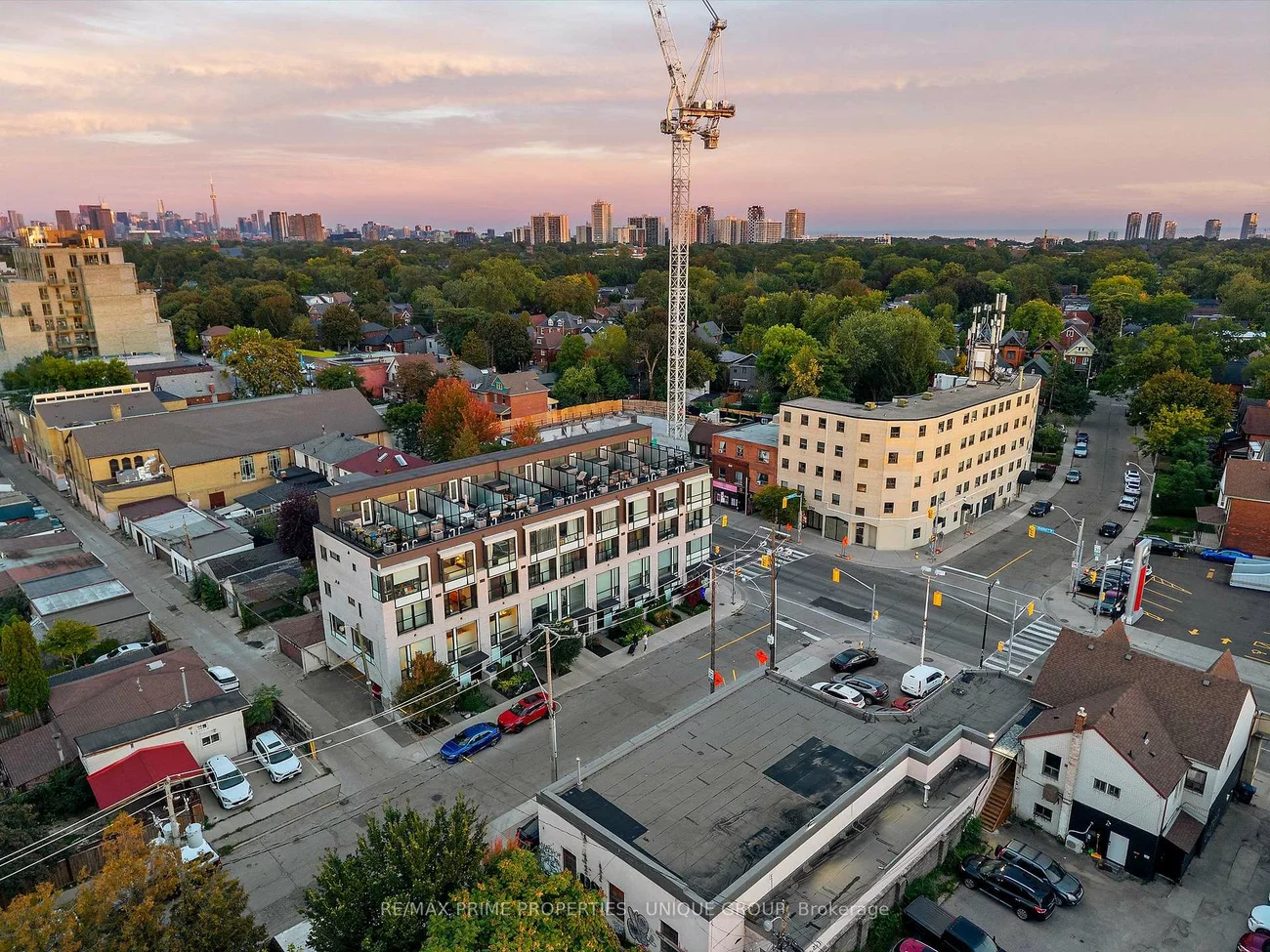 311, Gilmour, Junction Area, Toronto