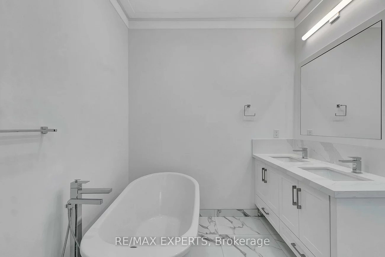 11, St Gaspar, Humber Summit, Toronto