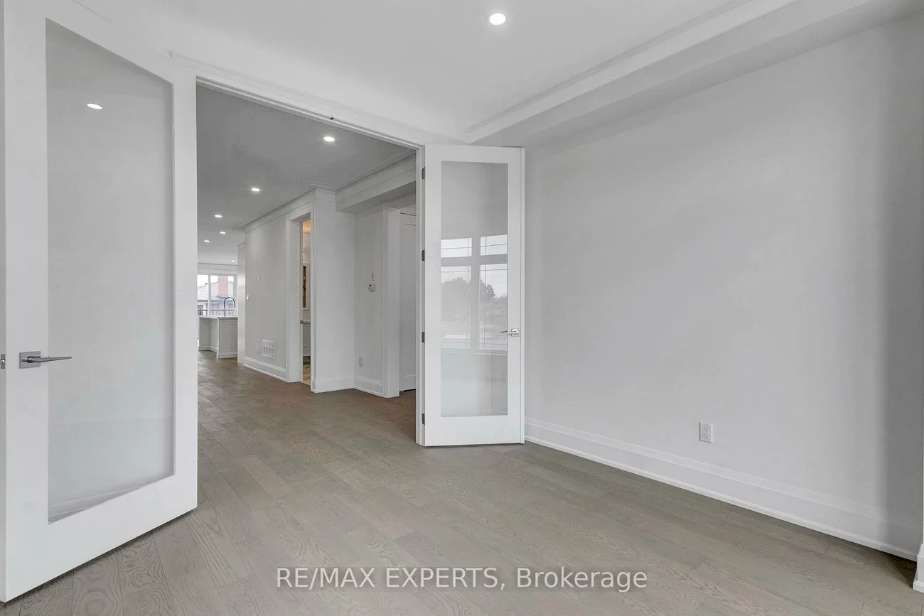 11, St Gaspar, Humber Summit, Toronto