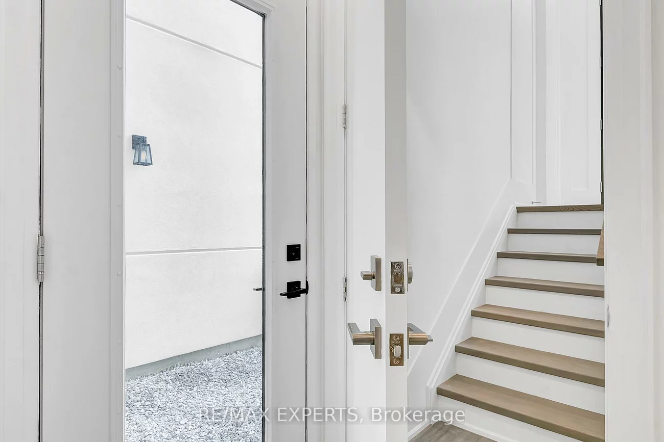 11, St Gaspar, Humber Summit, Toronto