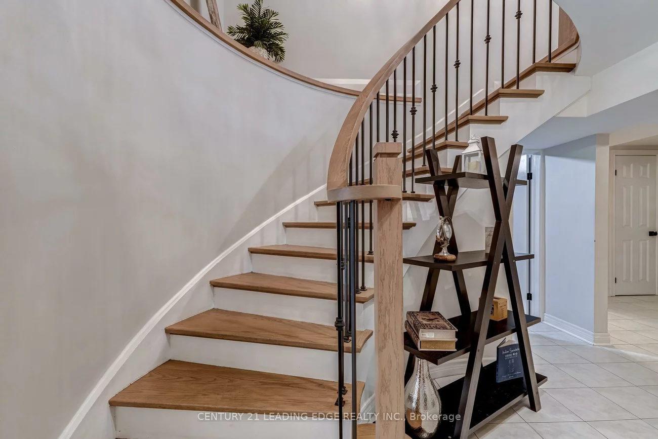 5, Mountbatten, Humber Heights, Toronto
