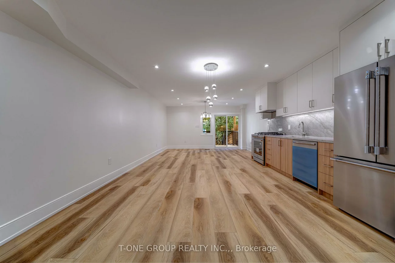 442, Margueretta, Dovercourt-Wallace Emerson-Junction, Toronto