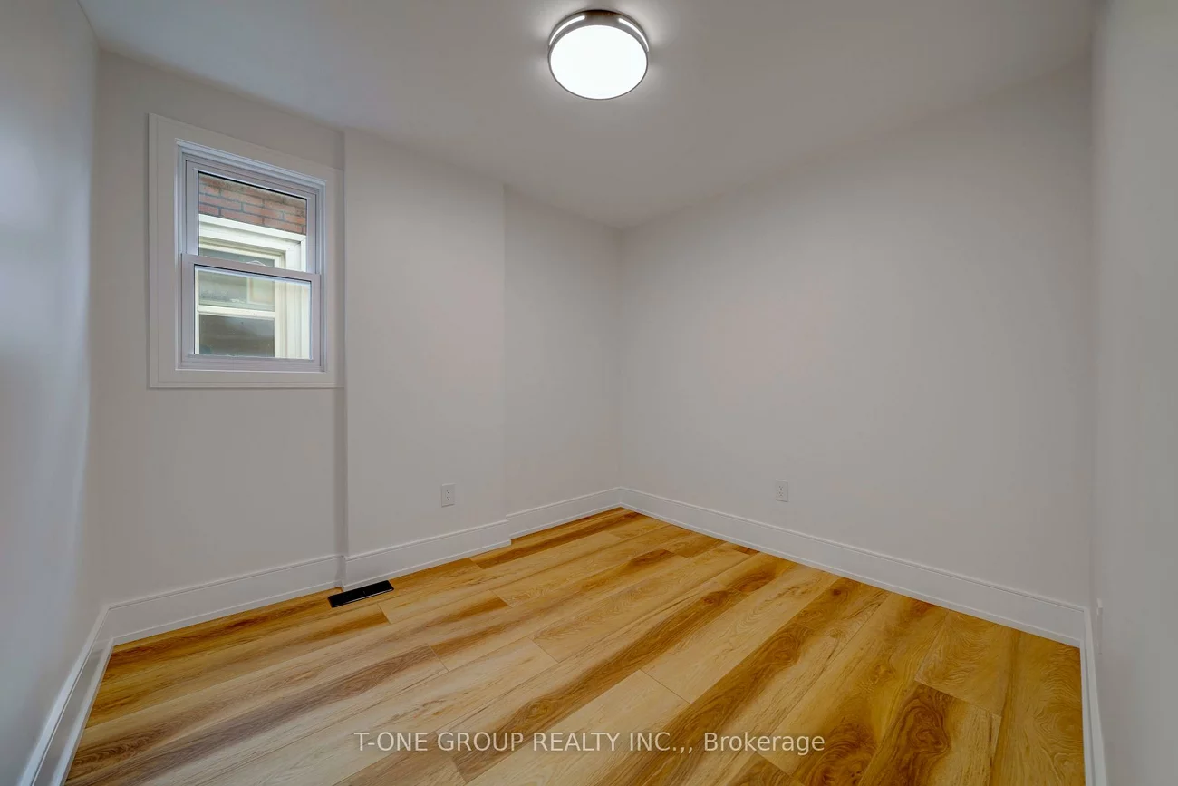 442, Margueretta, Dovercourt-Wallace Emerson-Junction, Toronto