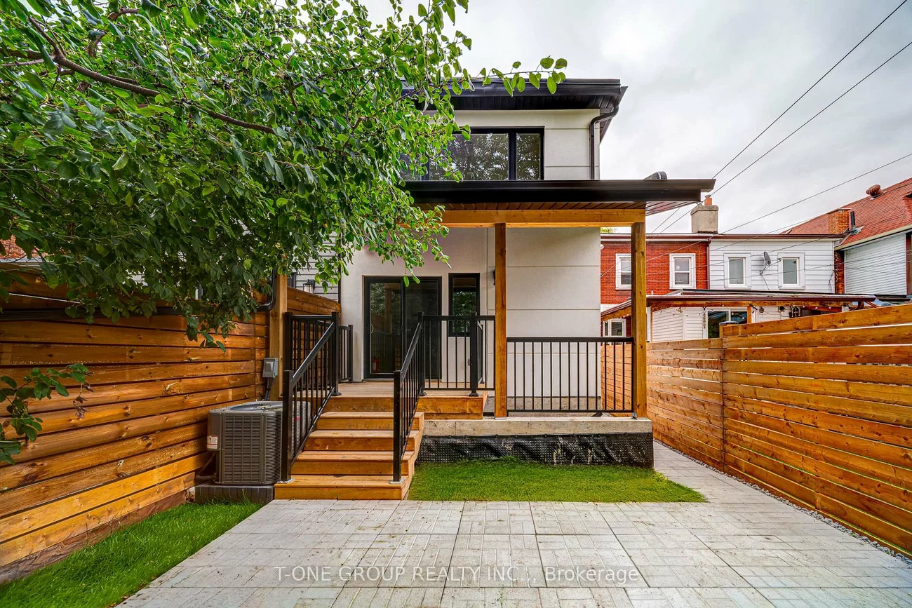 442, Margueretta, Dovercourt-Wallace Emerson-Junction, Toronto