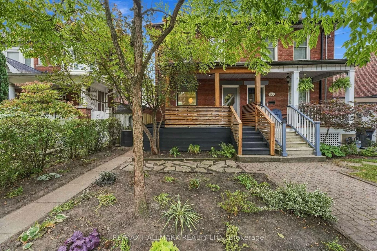 31, Wright, Roncesvalles, Toronto