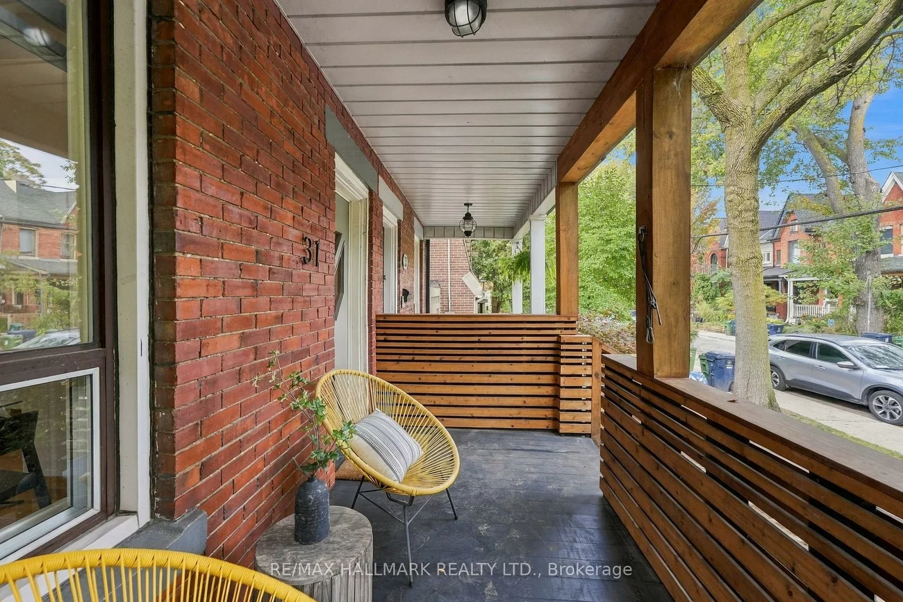 31, Wright, Roncesvalles, Toronto
