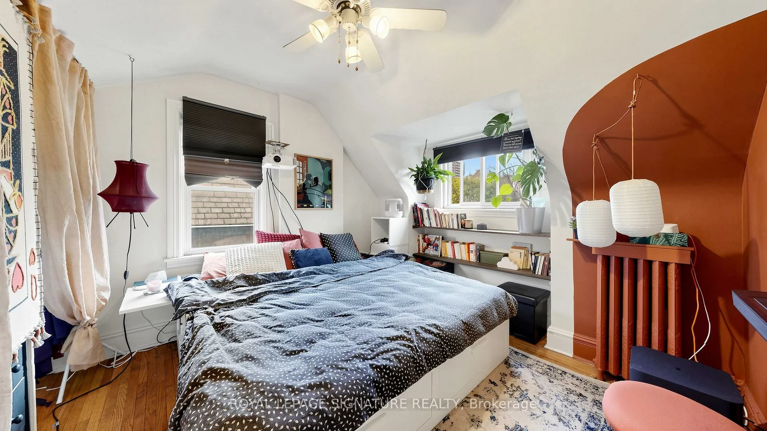 132, Marion, Roncesvalles, Toronto