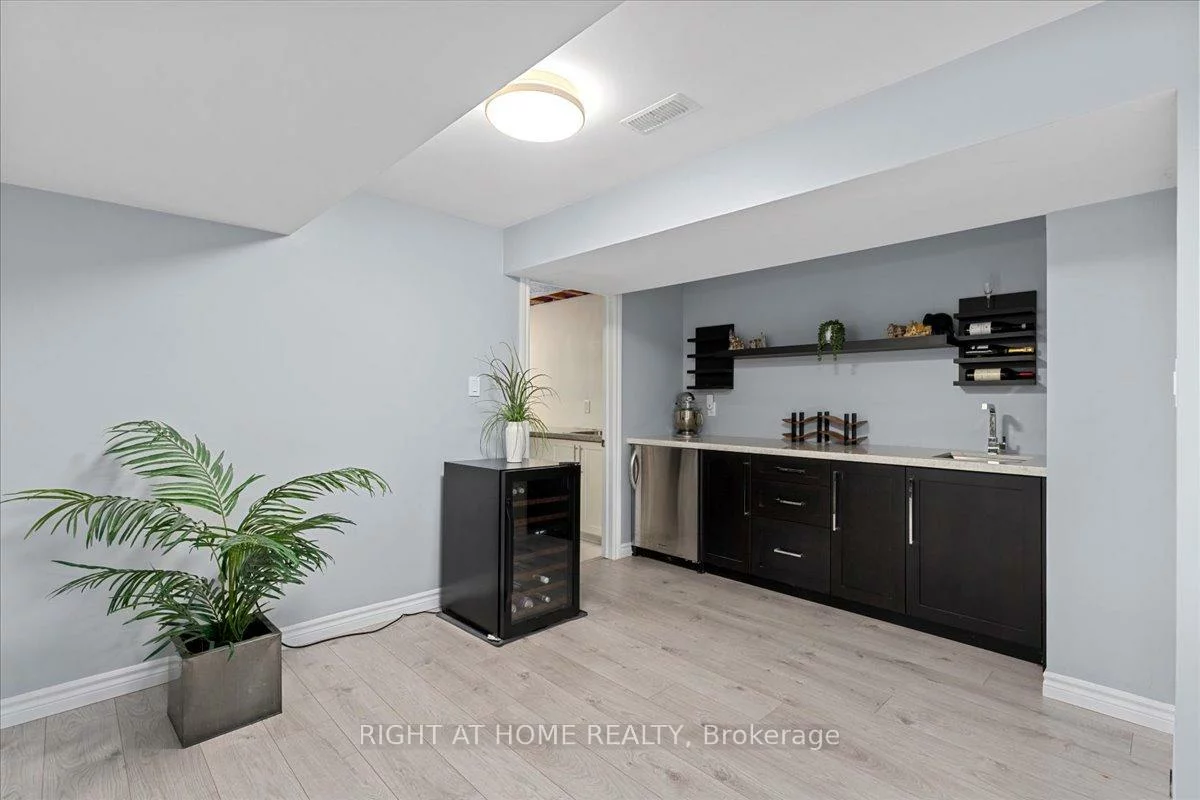 437, The Kingsway, Edenbridge-Humber Valley, Toronto