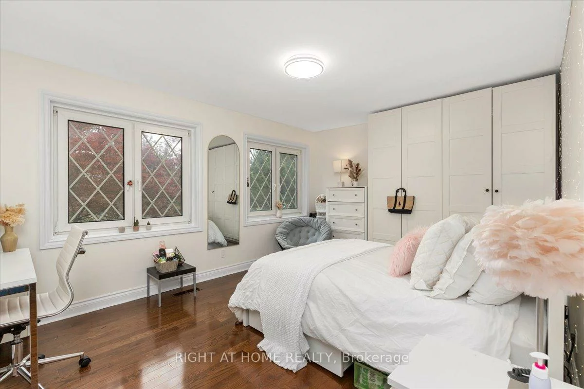 437, The Kingsway, Edenbridge-Humber Valley, Toronto
