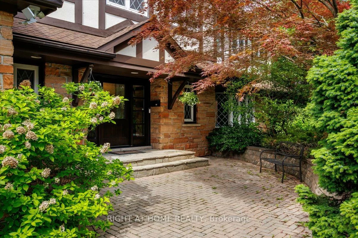 437, The Kingsway, Edenbridge-Humber Valley, Toronto