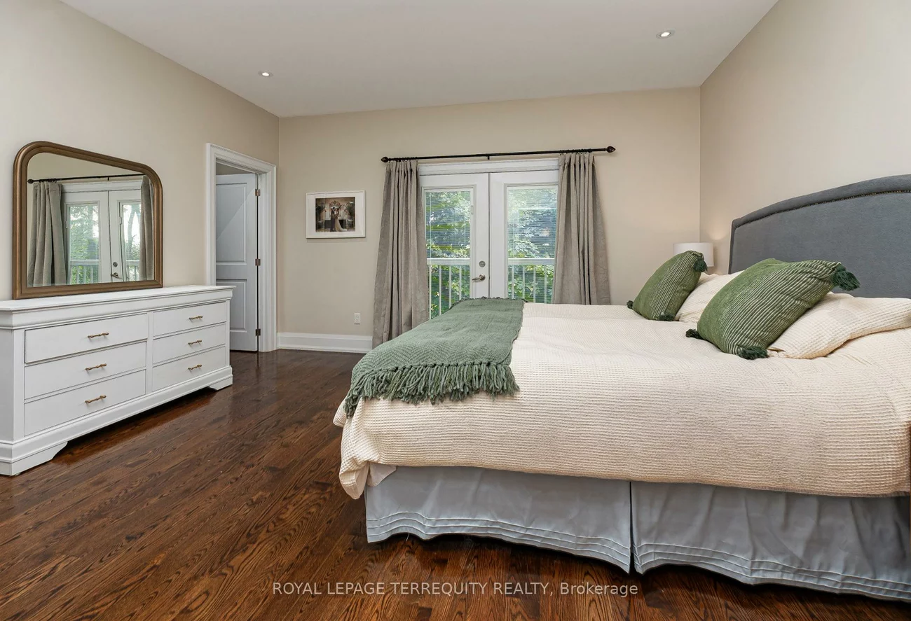 151, Brookside, Runnymede-Bloor West Village, Toronto