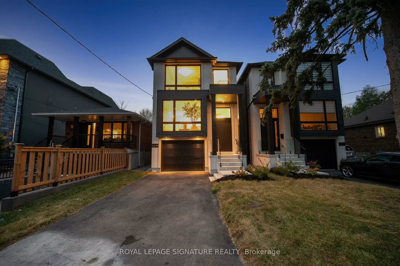 62, Ash, Long Branch, Toronto