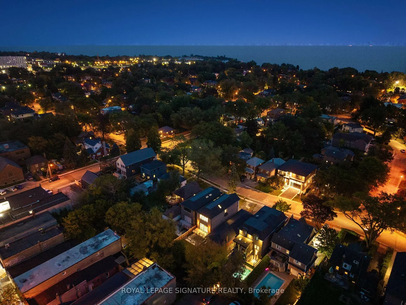 62, Ash, Long Branch, Toronto