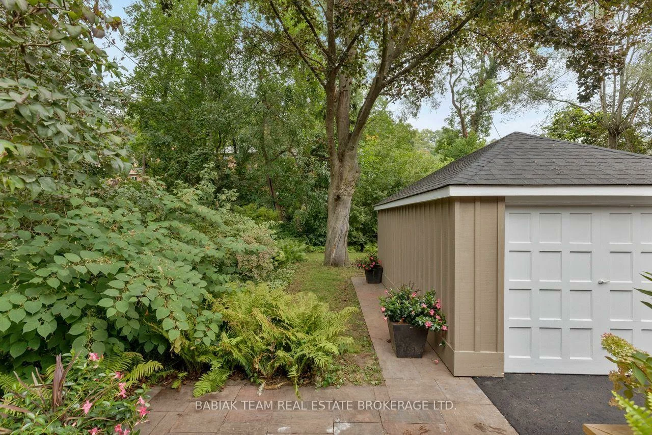 15, Bridgeview, Lambton Baby Point, Toronto