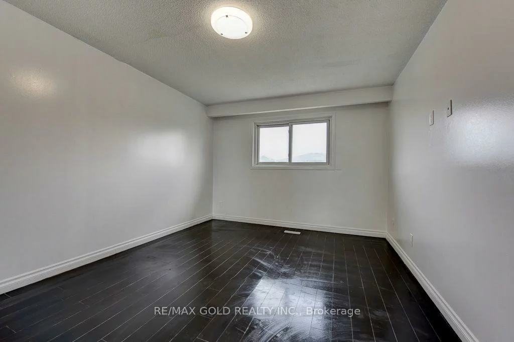 22, Kittiwake, West Humber-Clairville, Toronto