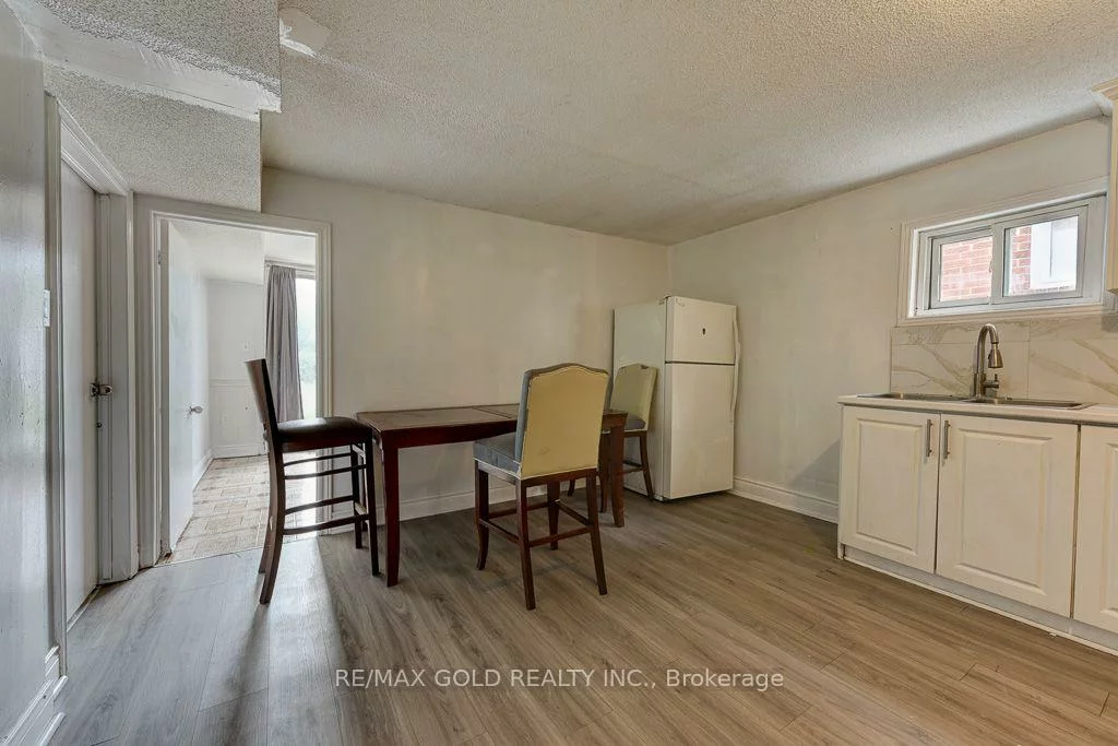 22, Kittiwake, West Humber-Clairville, Toronto