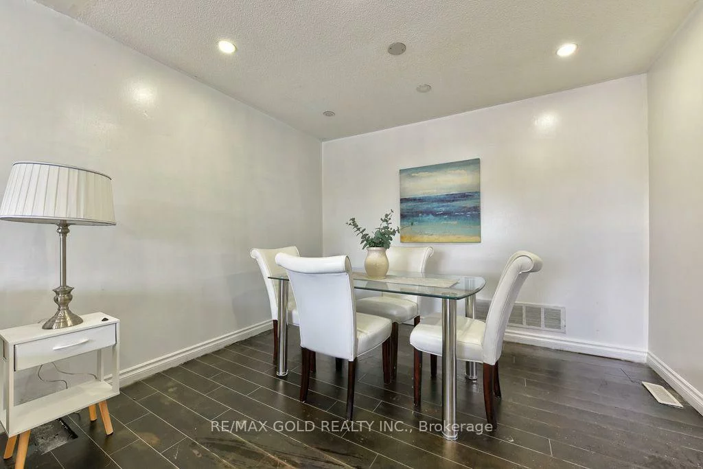 22, Kittiwake, West Humber-Clairville, Toronto