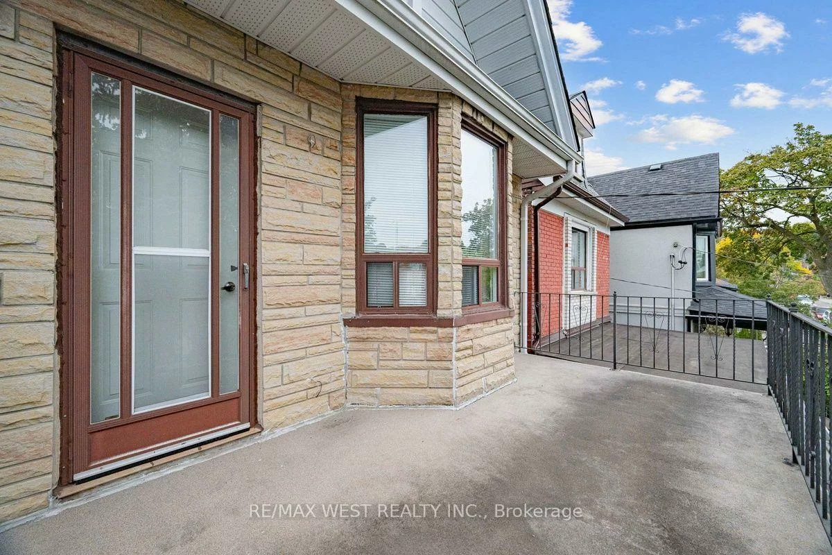 66, Bristol, Dovercourt-Wallace Emerson-Junction, Toronto