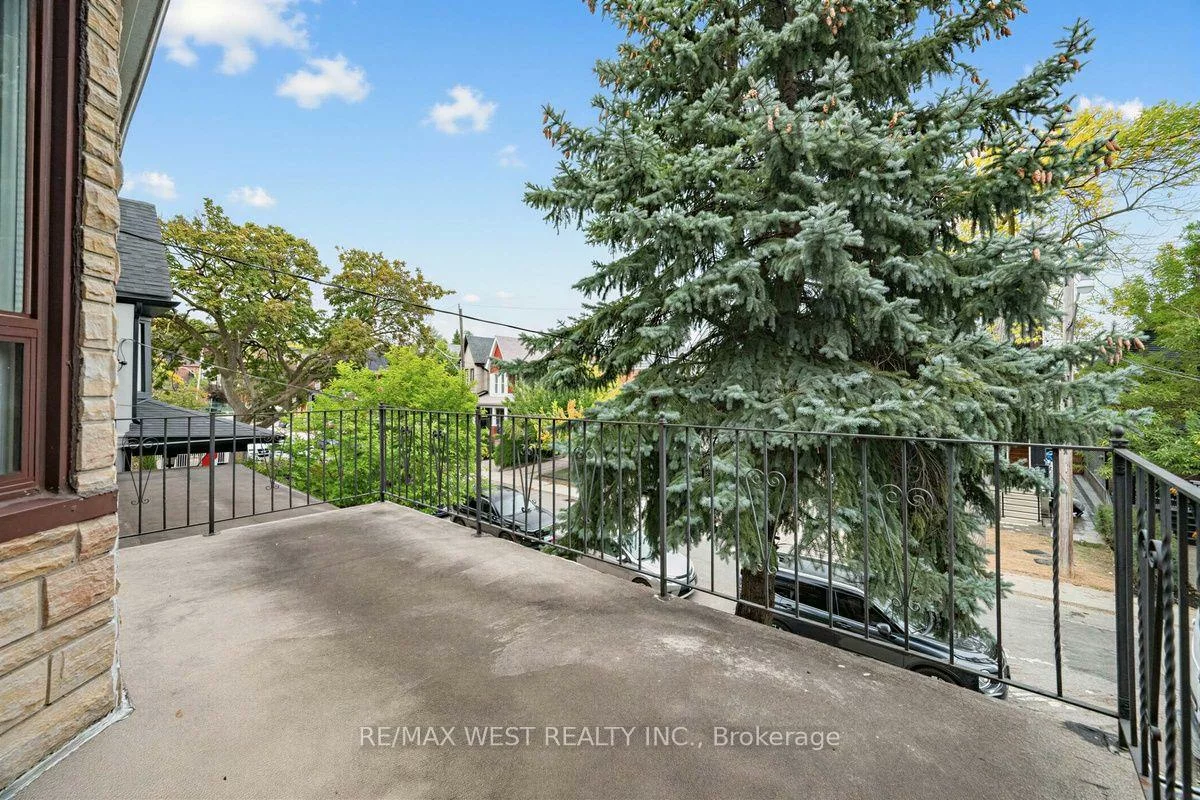 66, Bristol, Dovercourt-Wallace Emerson-Junction, Toronto