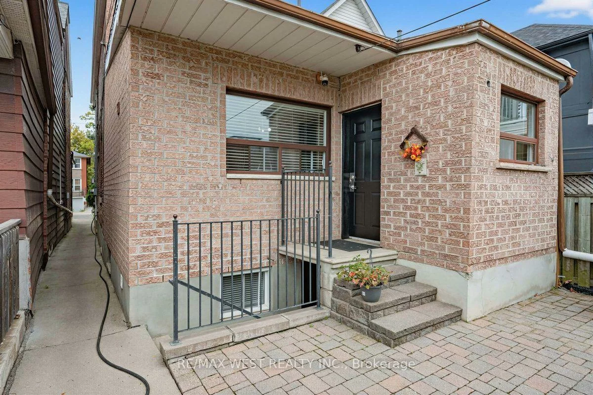 66, Bristol, Dovercourt-Wallace Emerson-Junction, Toronto