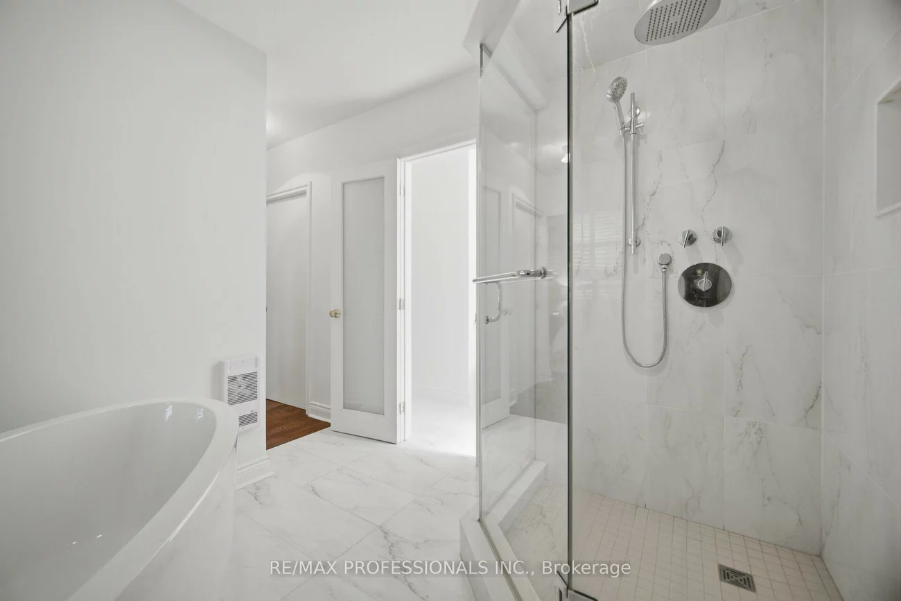 8, Beaverbrook, Princess-Rosethorn, Toronto
