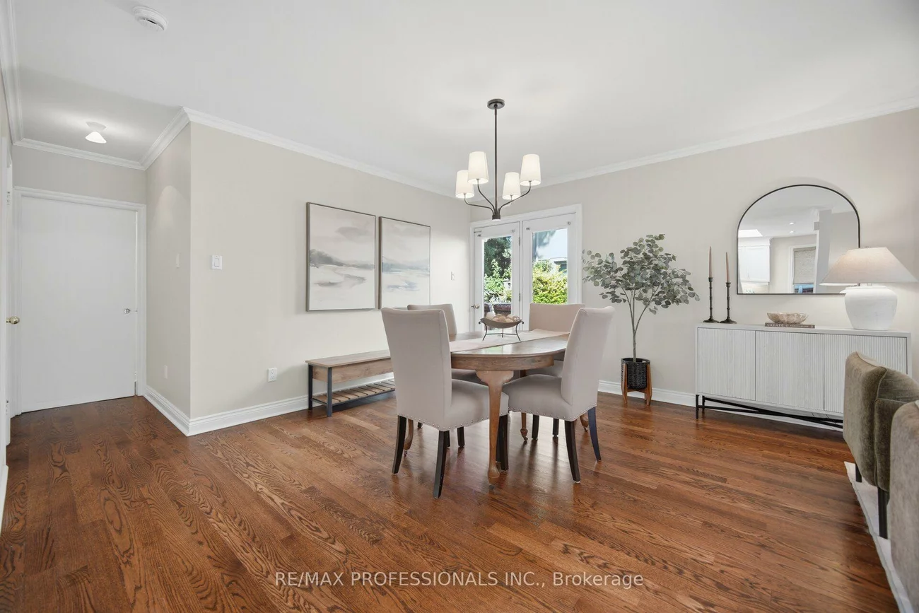 8, Beaverbrook, Princess-Rosethorn, Toronto