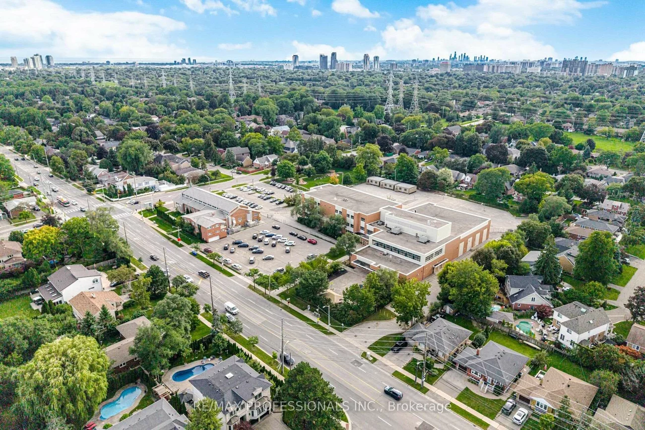 8, Beaverbrook, Princess-Rosethorn, Toronto