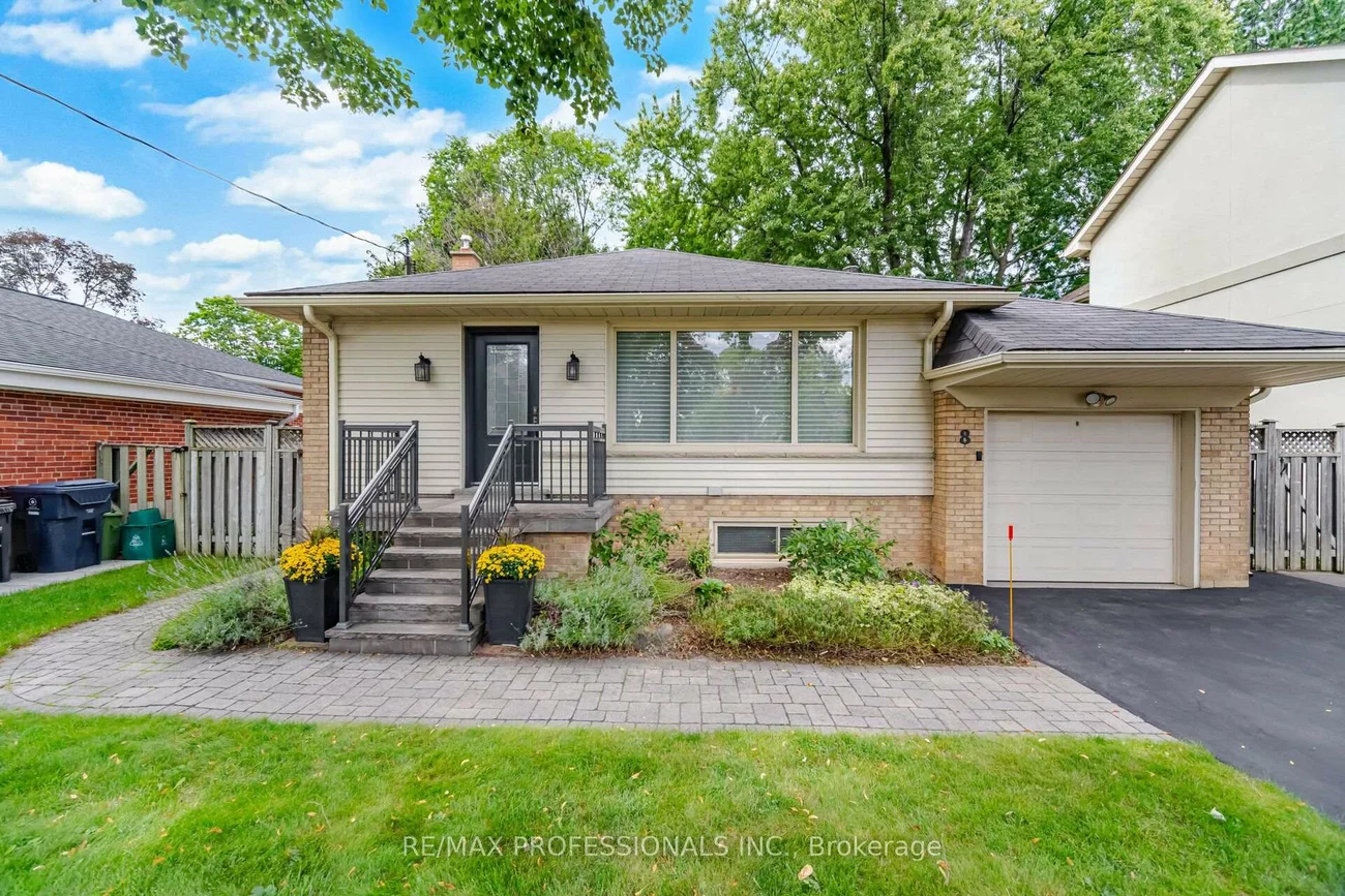 8, Beaverbrook, Princess-Rosethorn, Toronto