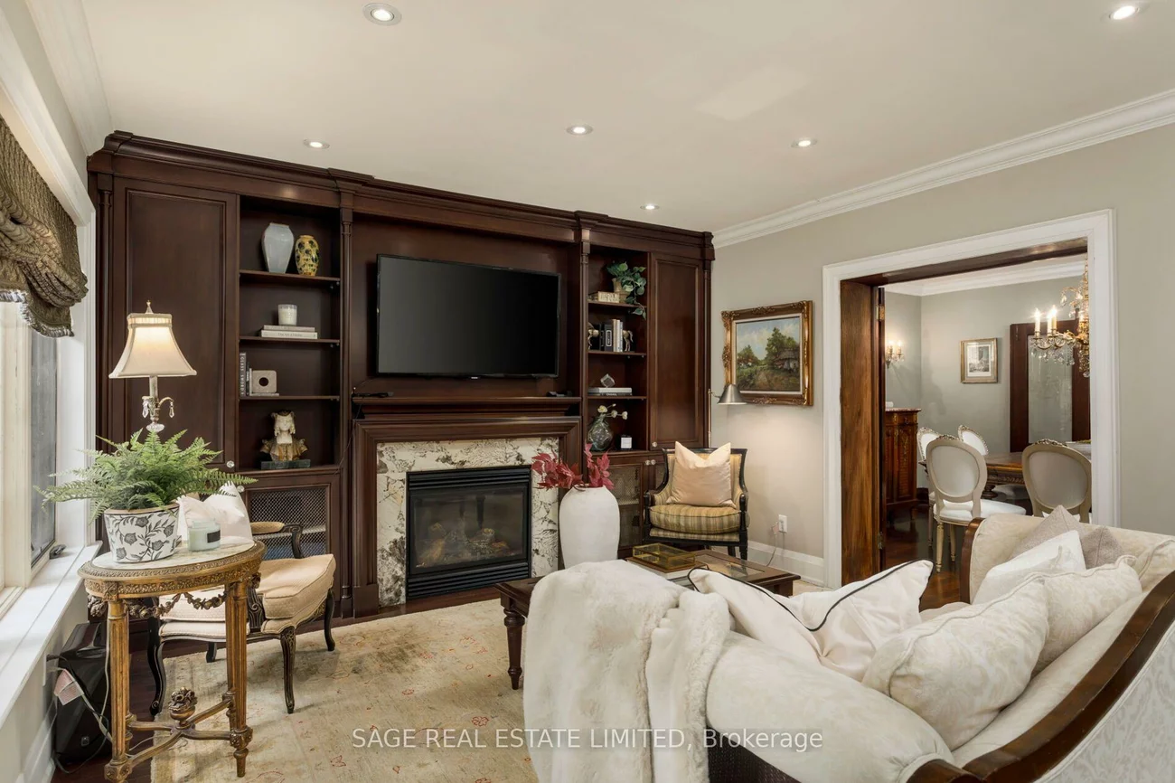 124, Brentwood, Kingsway South, Toronto