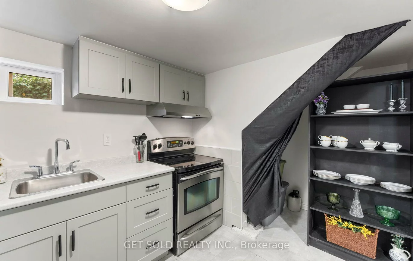 7, Watercliffe, Rexdale-Kipling, Toronto