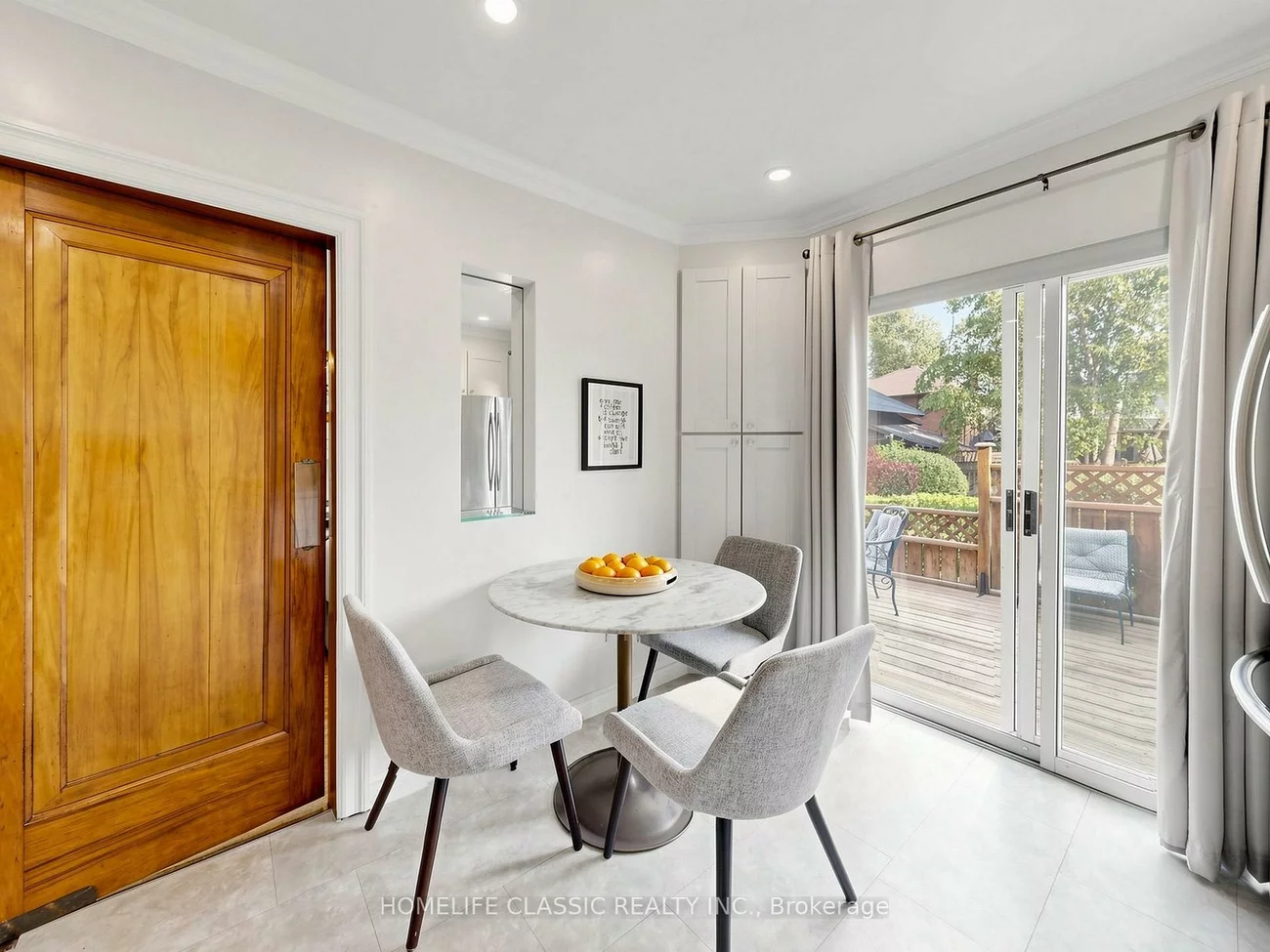 25, Dartmouth, Mimico, Toronto