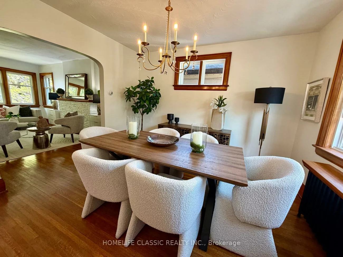 25, Dartmouth, Mimico, Toronto