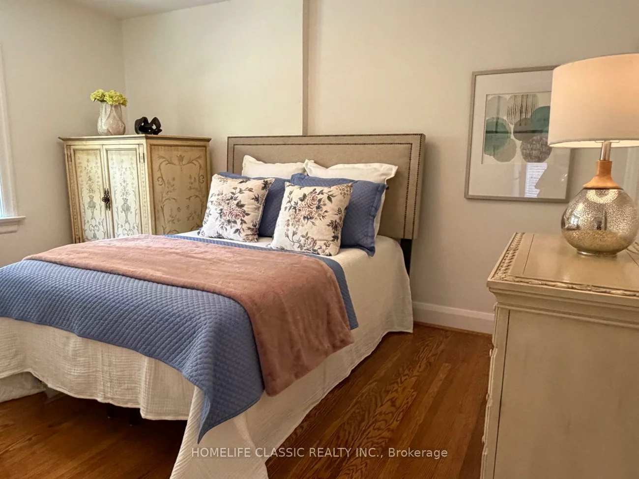 25, Dartmouth, Mimico, Toronto